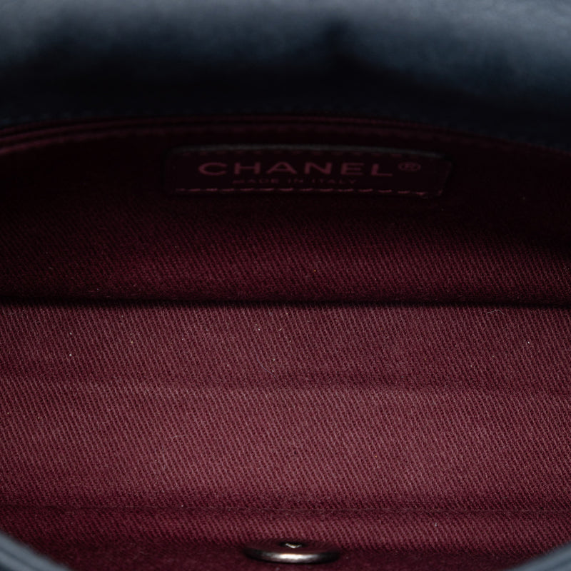 Small Diamond Embossed Calfskin New Chic Flap - Image 4