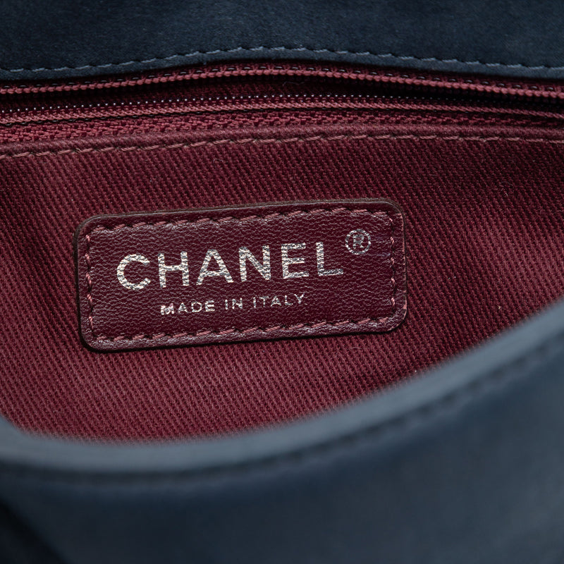 Small Diamond Embossed Calfskin New Chic Flap - Image 5