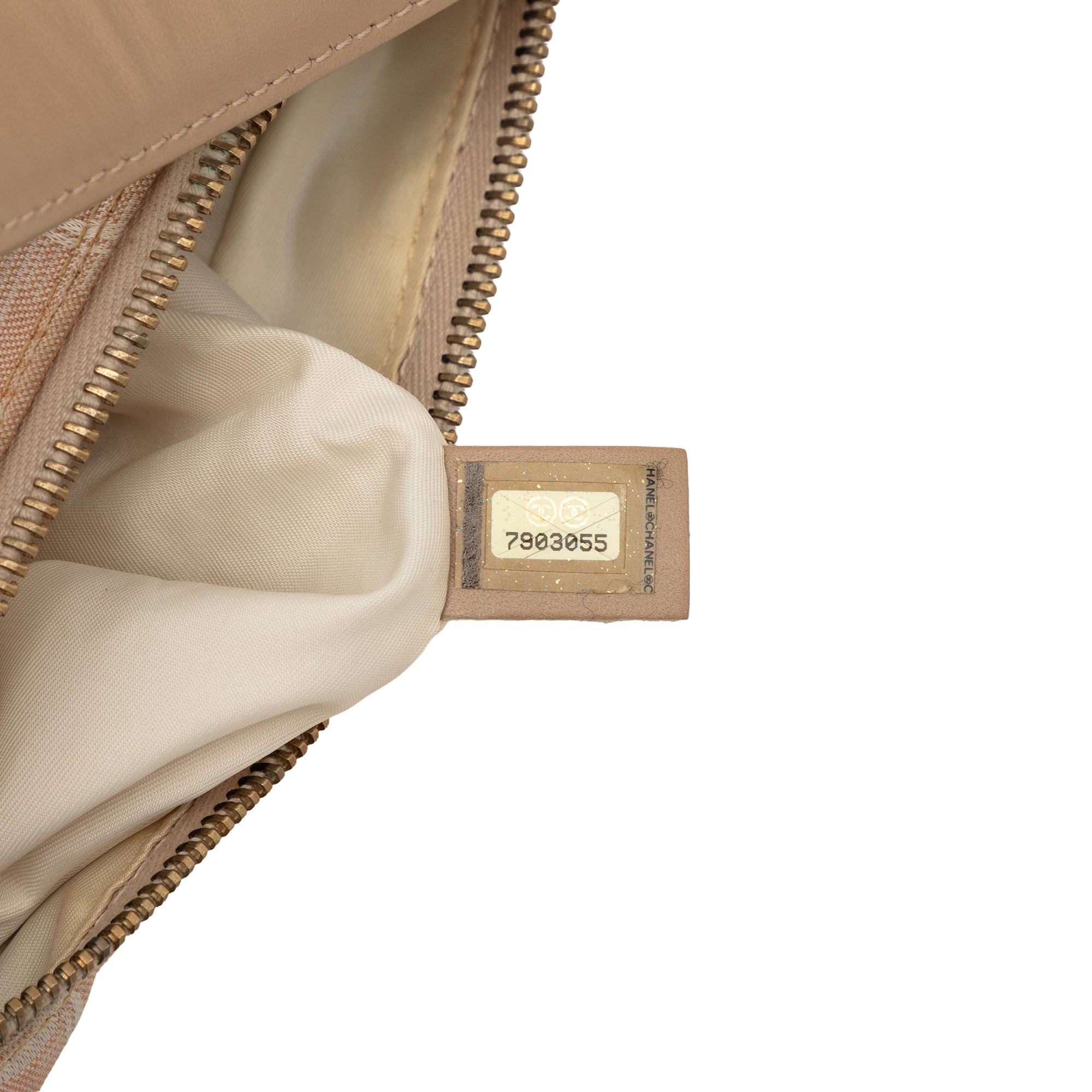 New Travel Line Nylon Handbag - Image 6