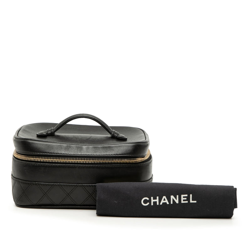 CC Quilted Lambskin Vanity Bag - Image 8