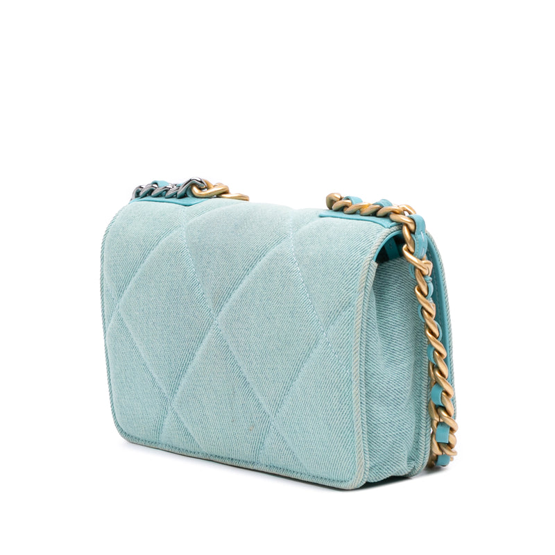Denim 19 Wallet on Chain - Image 2