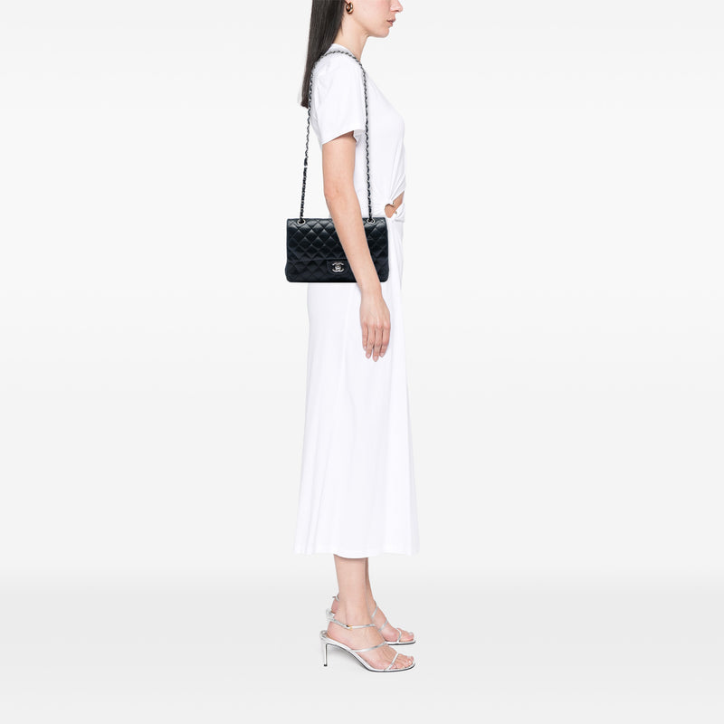 Medium Classic Lambskin Double Flap - Image 5