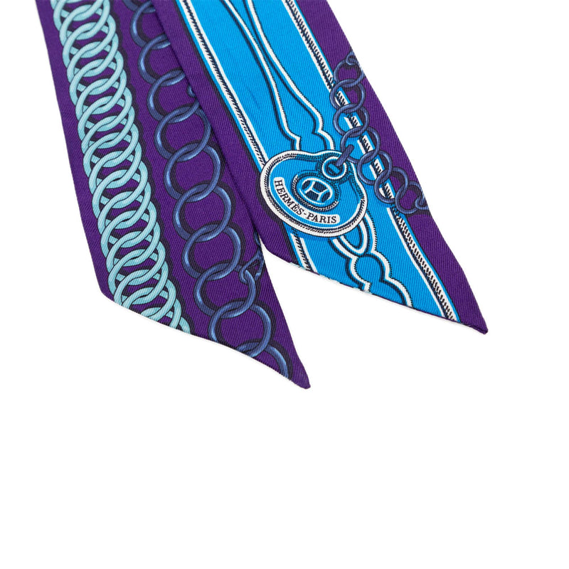 Maillons Silk Twilly Scarf - Image 2