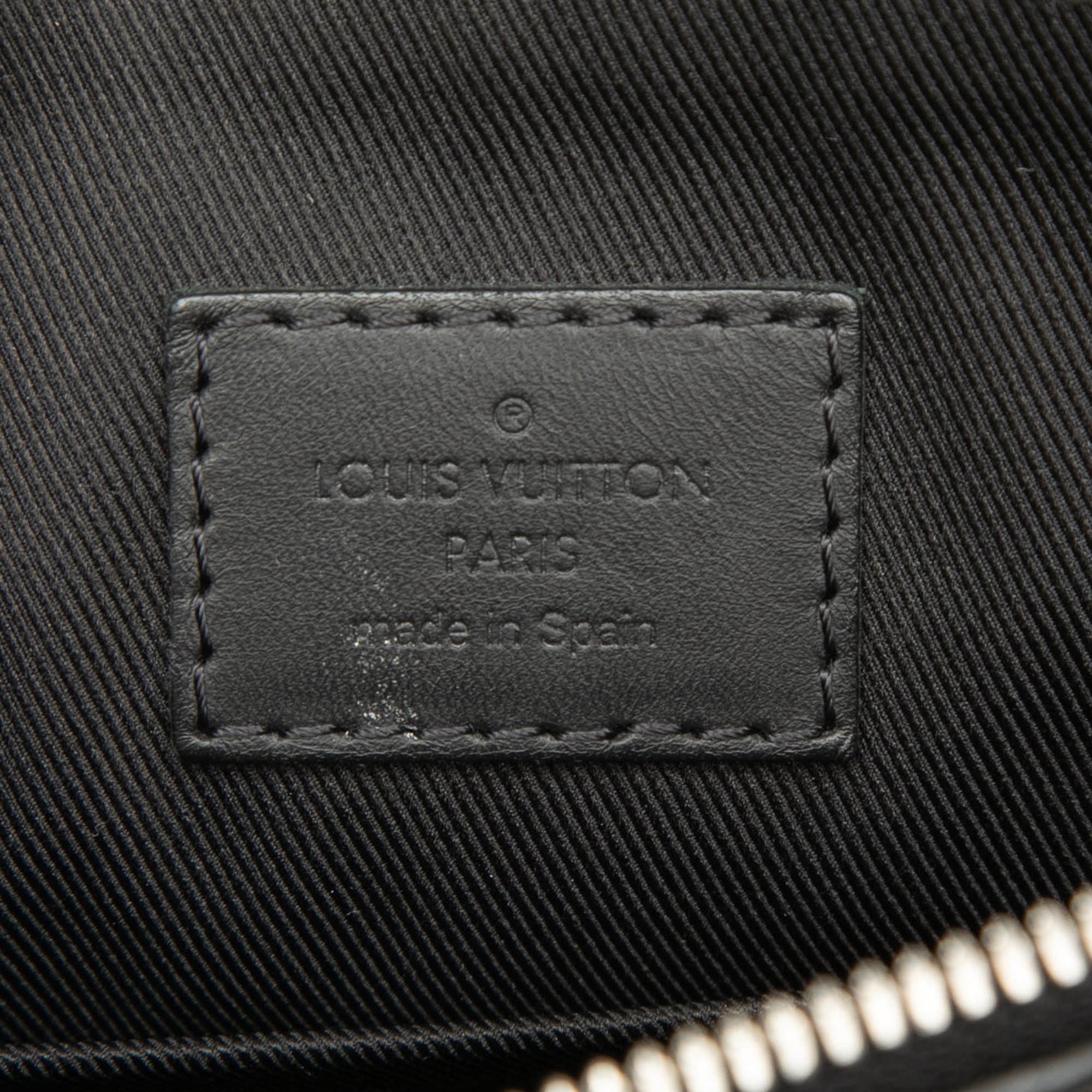Damier Infini Discovery Messenger BB - Image 5