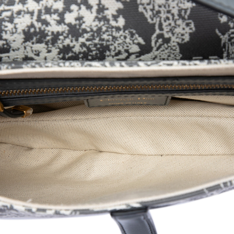Canvas Embroidered Reverse Toile De Jouy Saddle Bag - Image 4