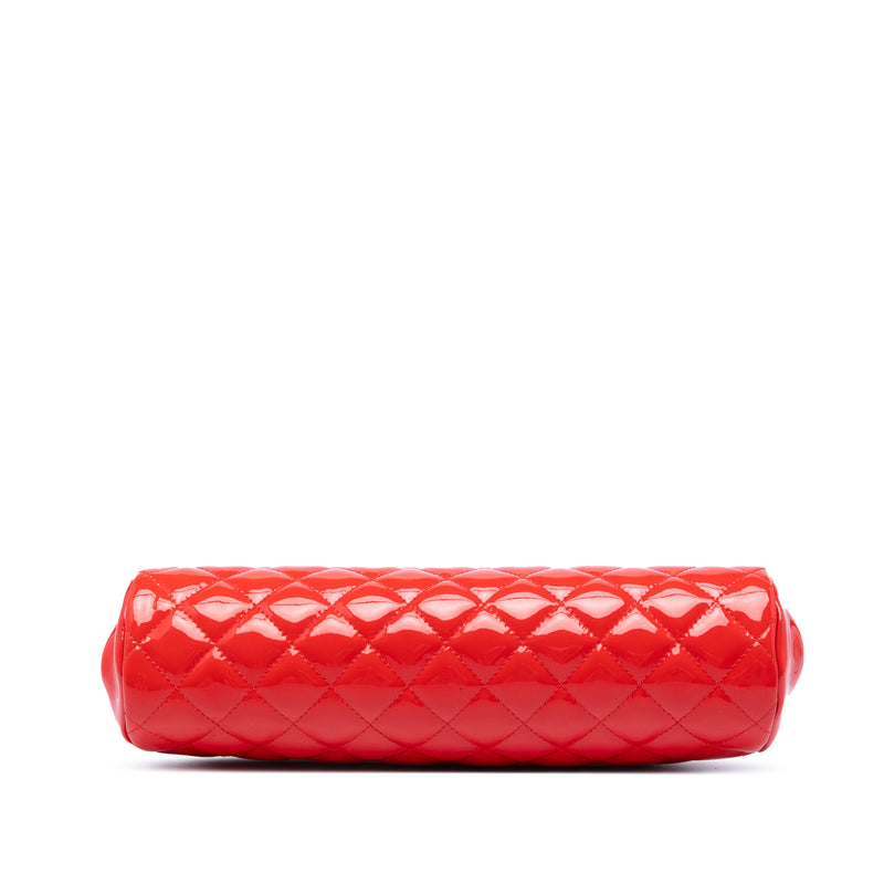 Quilted Patent Timeless Kiss Lock Clutch - Image 3