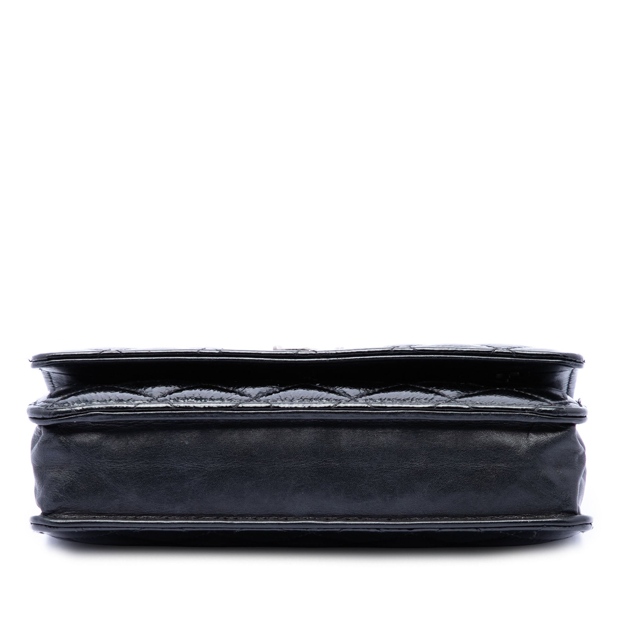 CC Quilted Shiny Aged Calfskin Wallet On Chain - Image 3