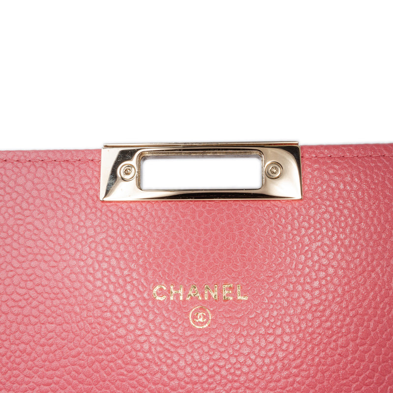 Quilted Caviar Golden Class Wallet On Chain - Image 6