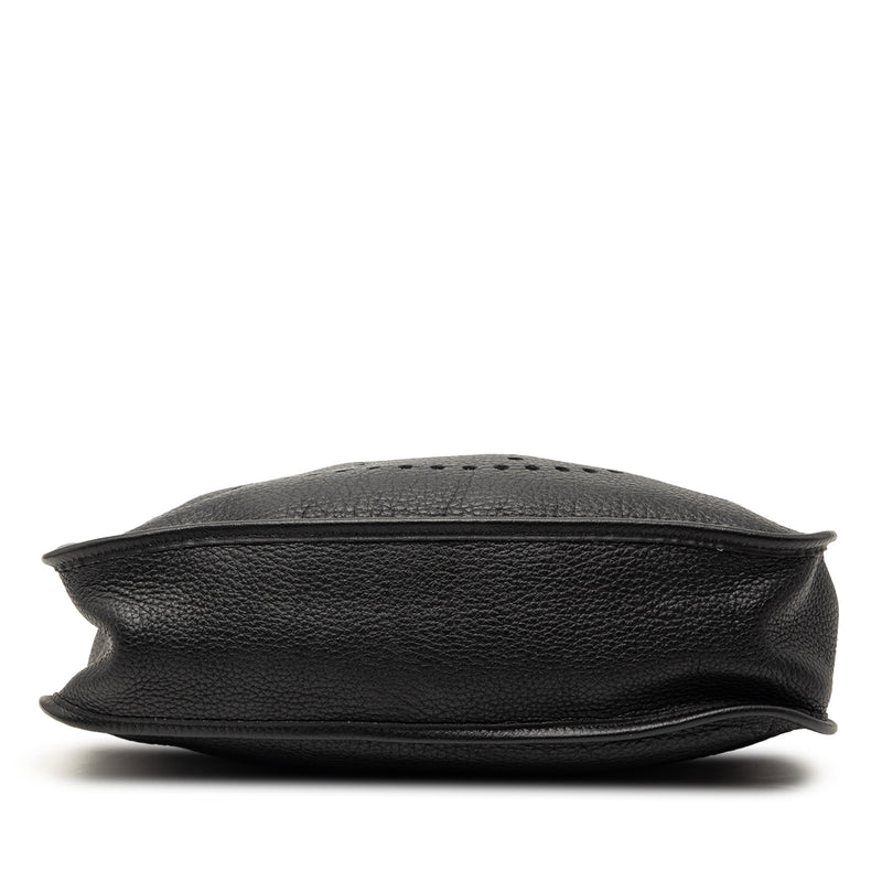 Clemence Evelyne 33 - Image 3
