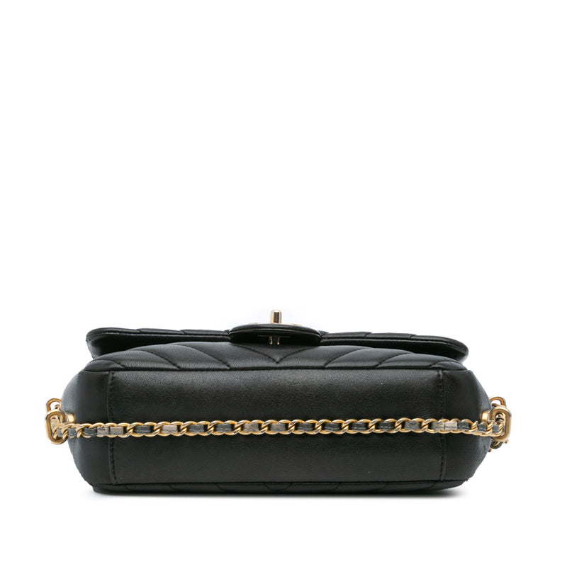 Mini Rectangular Chevron Lambskin Chain Around Flap - Image 3