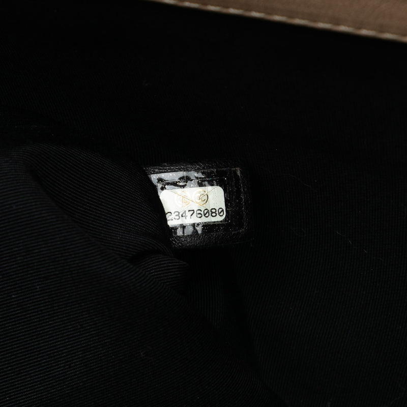 Quilted Suede Retro Label Flap - Image 6