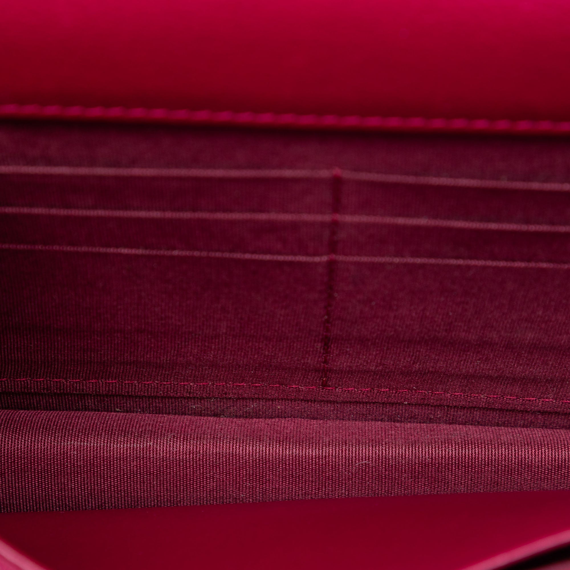 Stitched Goatskin Golden CC Wallet On Chain - Image 4