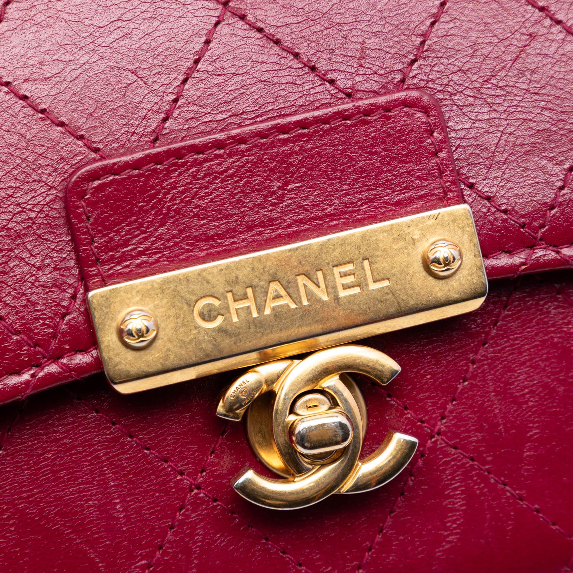 Stitched Goatskin Golden CC Wallet On Chain - Image 5