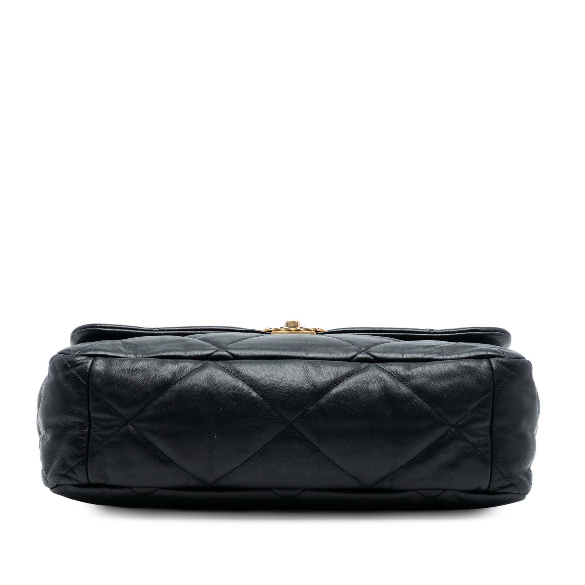 Maxi Lambskin 19 Flap - Image 3
