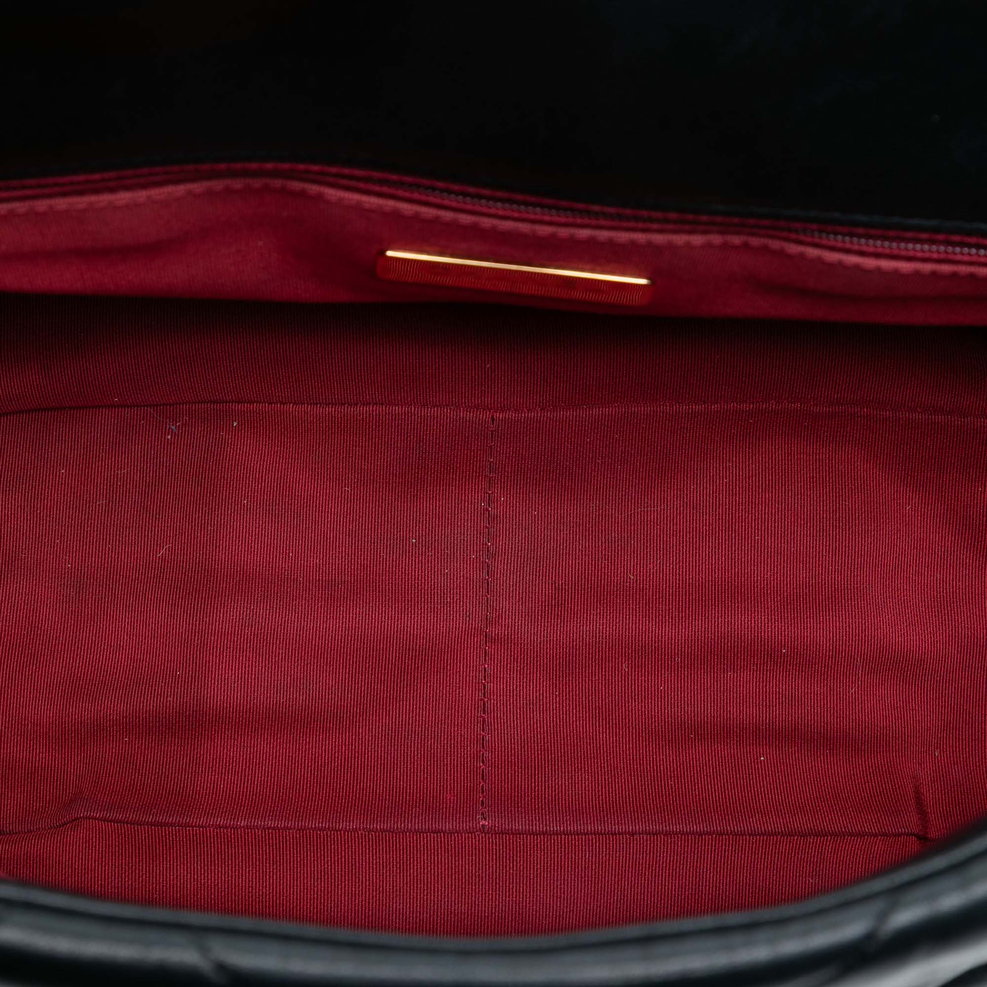Maxi Lambskin 19 Flap - Image 4