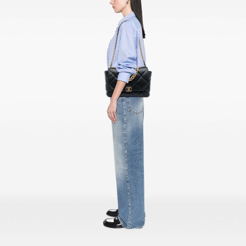 Maxi Lambskin 19 Flap - Image 8