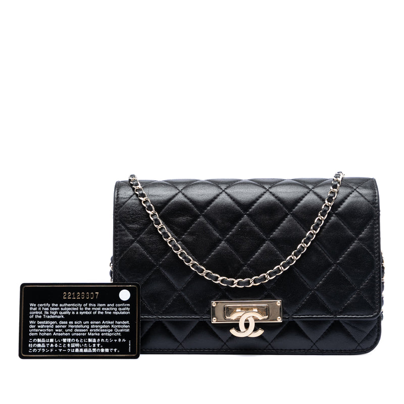 Quilted Lambskin Golden Class Wallet On Chain - Image 8