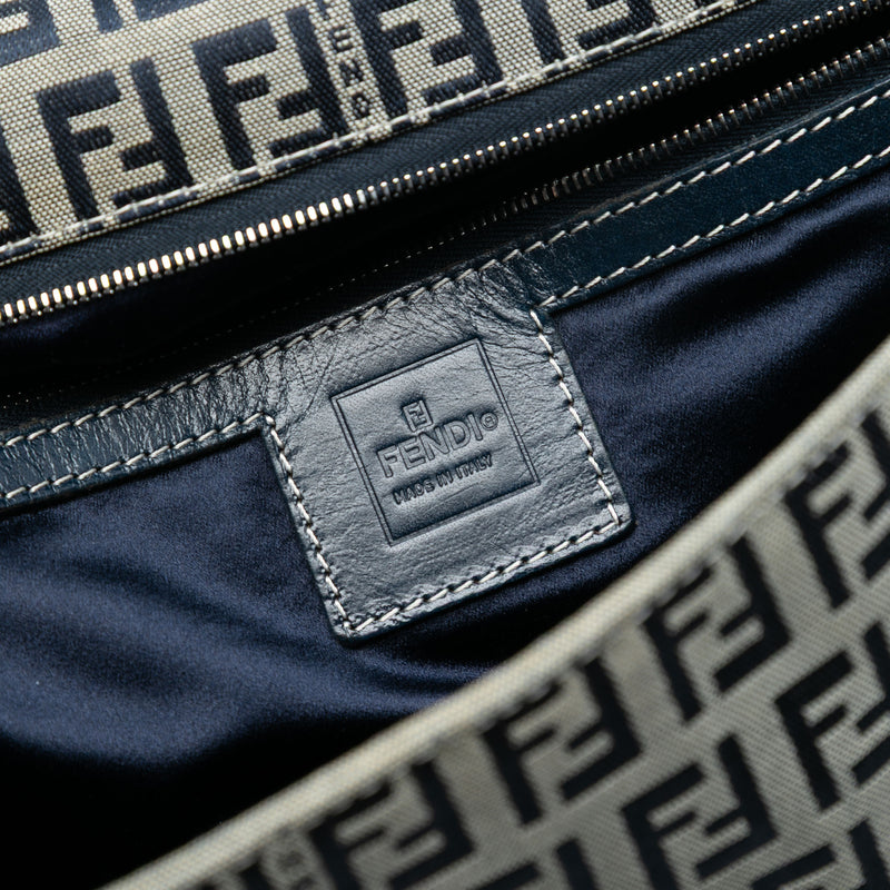 Zucchino Canvas Crossbody - Image 5