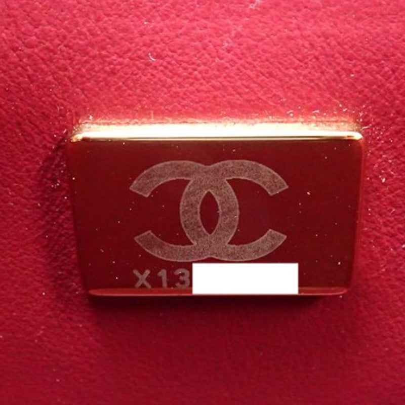 Small Quilted Lambskin Side Note Vanity Case - Image 6