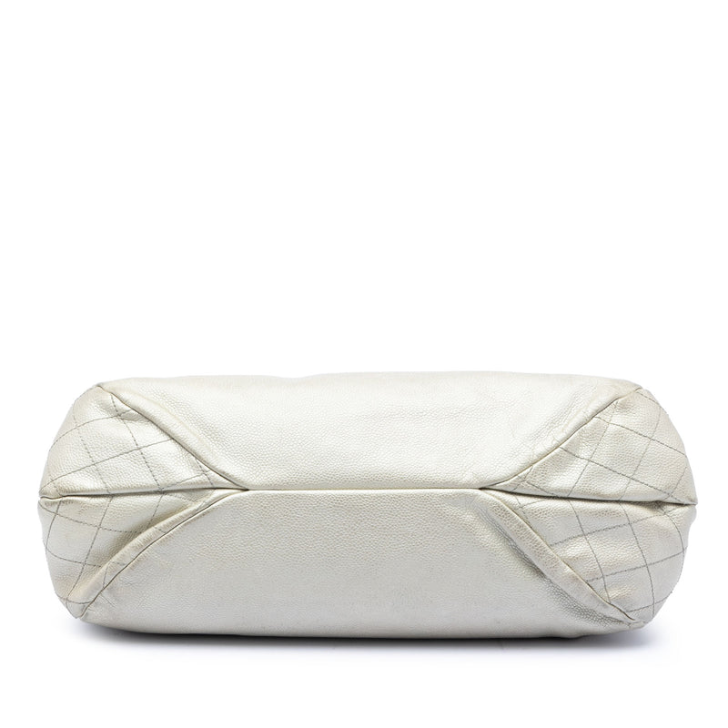 CC Caviar Shoulder Bag - Image 3