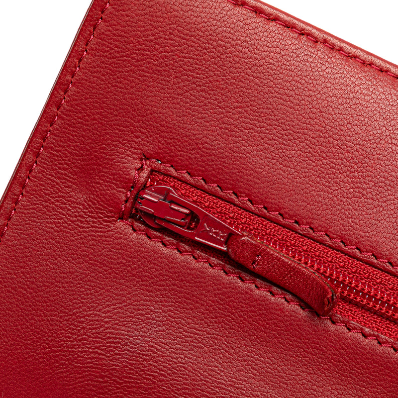CC Calfskin Wallet On Chain - Image 11