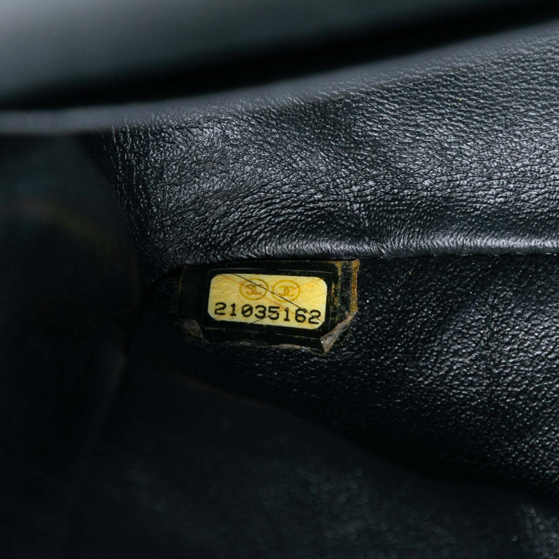 Medium Classic Chevron Lambskin So Black Double Flap - Image 5