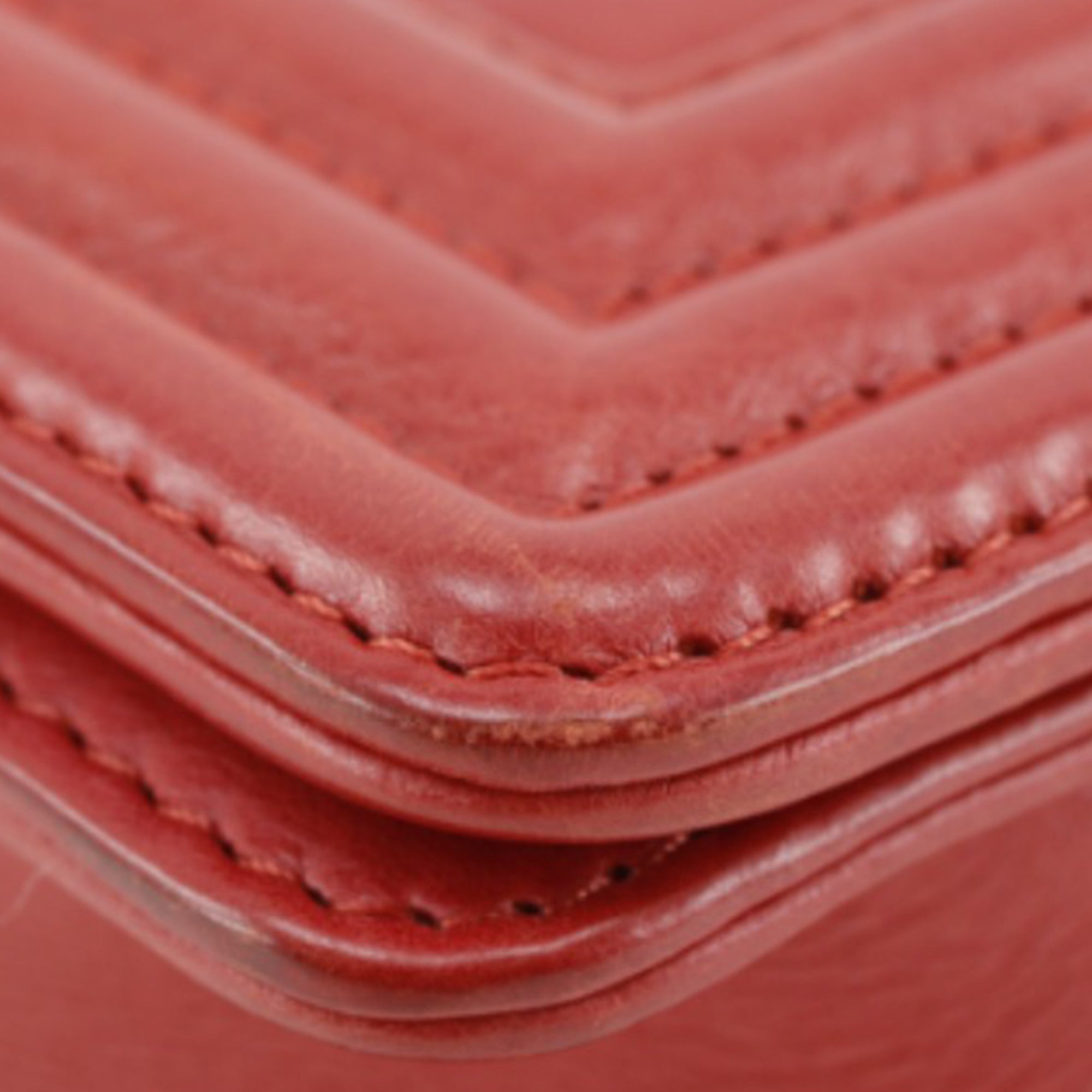 Old Medium Quilted Lambskin Boy Flap - Image 16