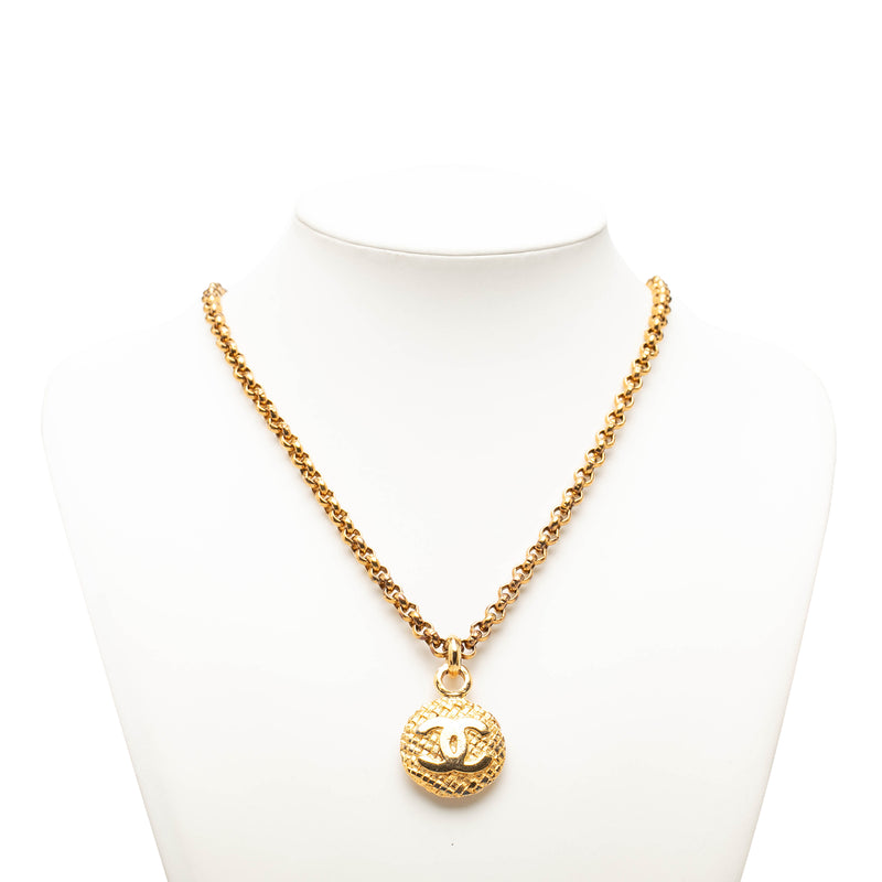 CC Gold Plated Woven Round Pendant Necklace - Image 6