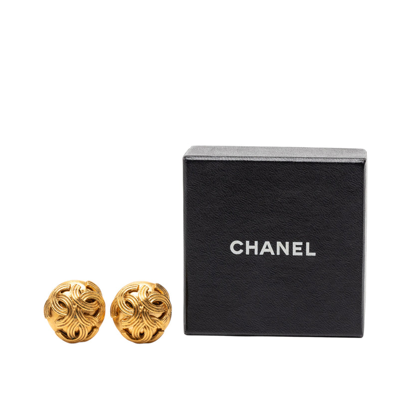 Triple CC Gold Plated Clip On Closure - Image 4