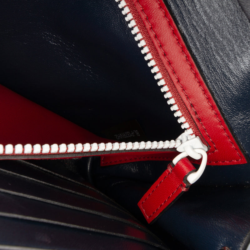 Quilted Lambskin Free Rockstud Spike Wallet On Chain - Image 7
