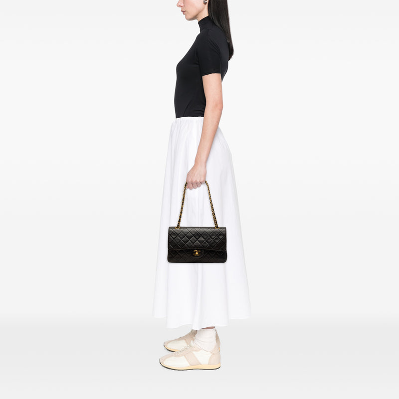 Medium Classic Lambskin Double Flap - Image 6