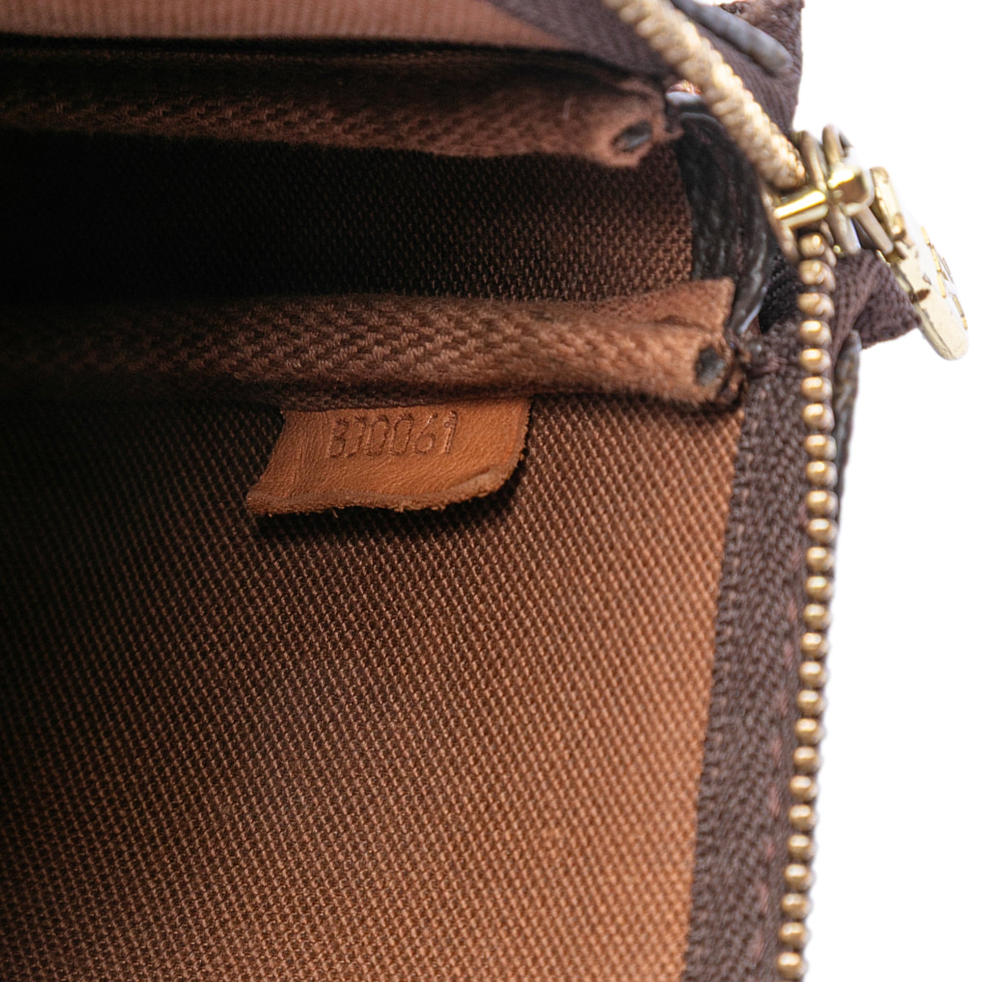 Monogram Pochette Accessoires - Image 6