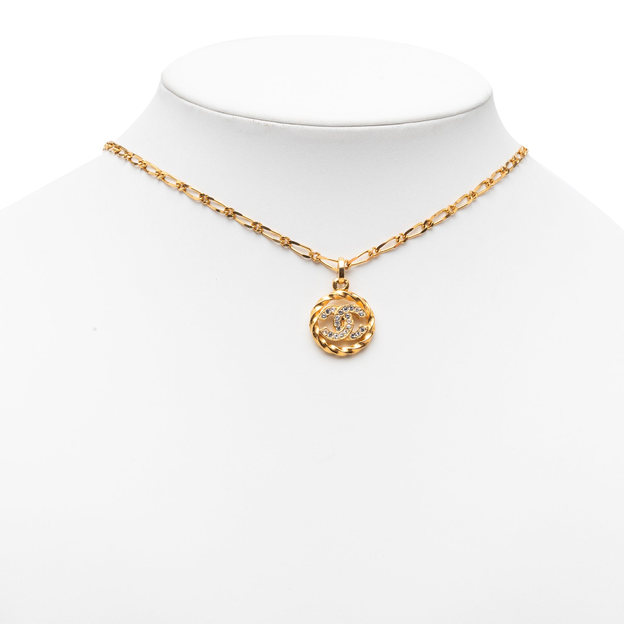 CC Gold Plated Strass Round Pendant Necklace - Image 6