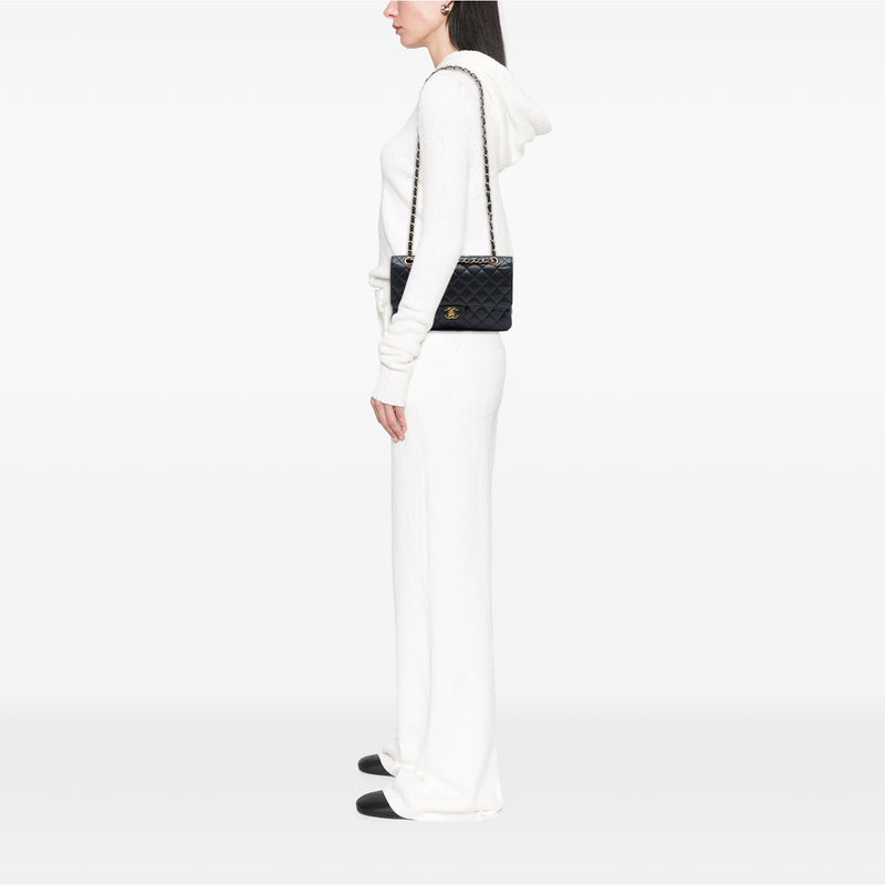 Medium Classic Caviar Double Flap - Image 6