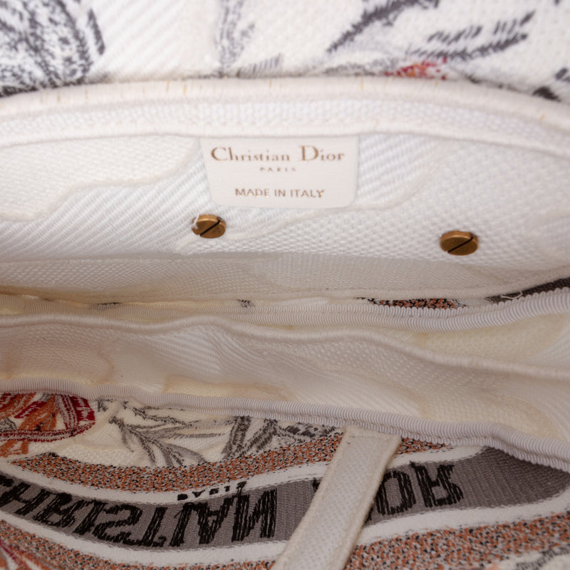 Canvas Embroidered Camouflage Flowers Saddle Bag - Image 4