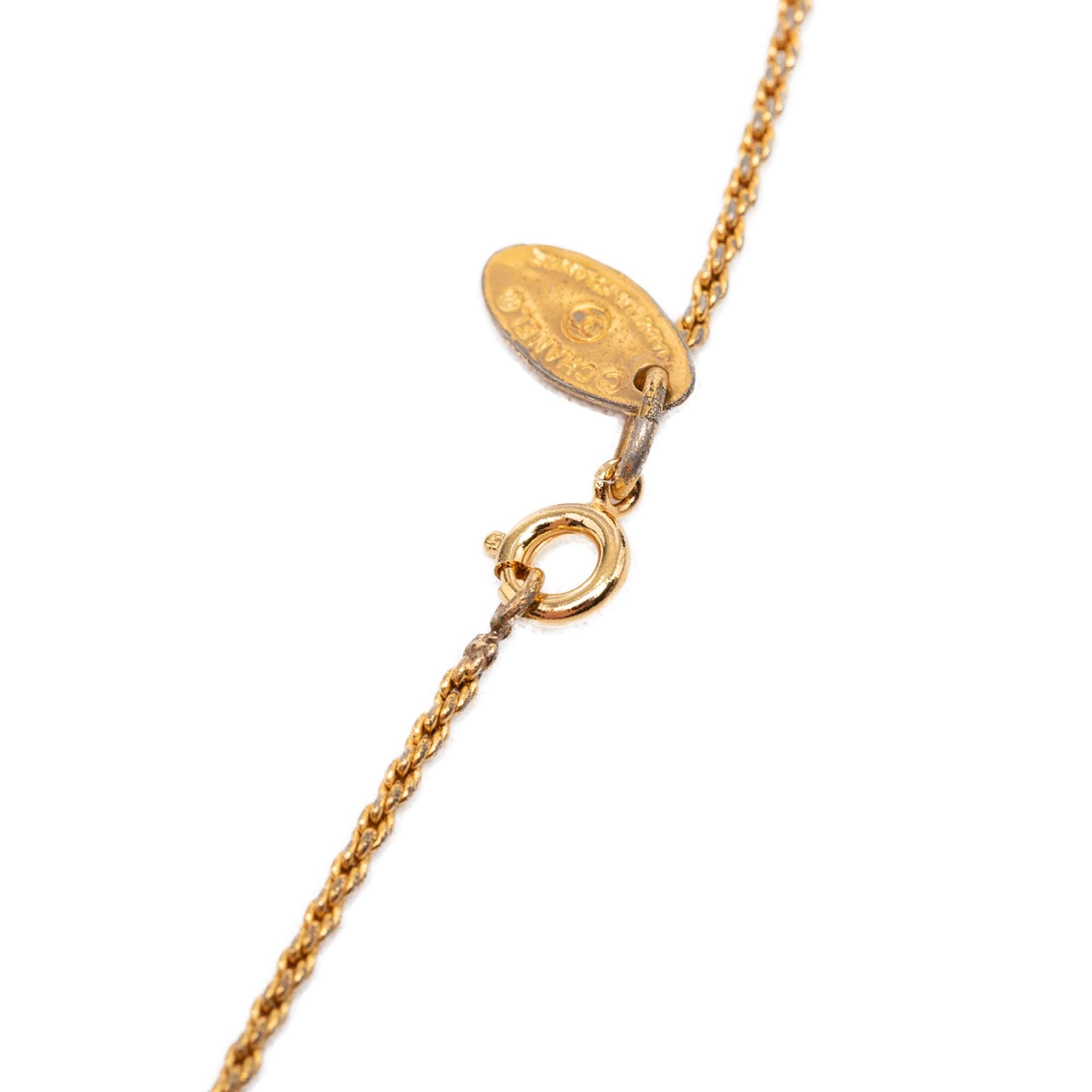 Gold Plated Crystal Round Pendant Necklace - Image 4