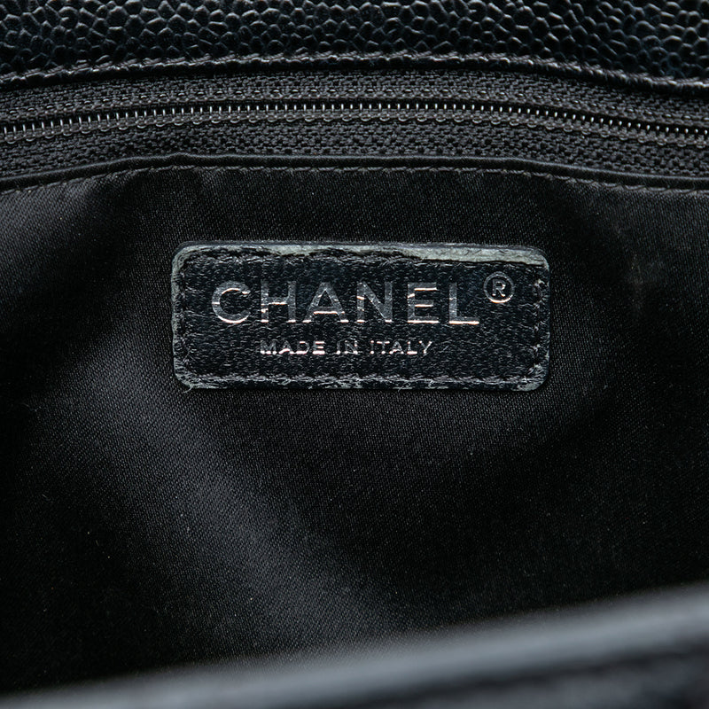 Caviar Grand Shopping Tote - Image 5