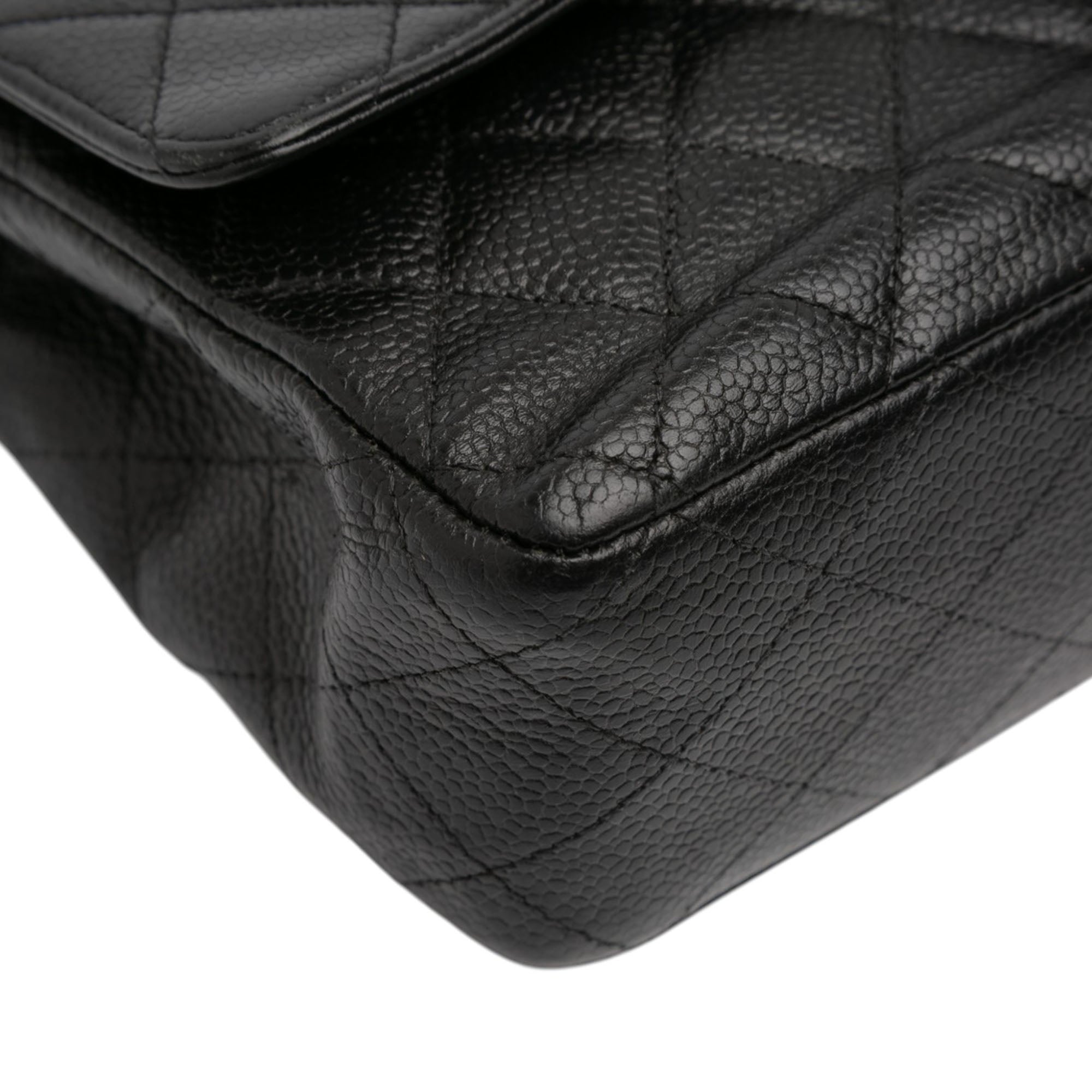 Medium Classic Caviar Double Flap - Image 12