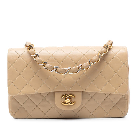 Medium Classic Lambskin Single Flap - Image 1