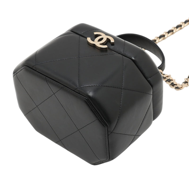 CC Quilted Lambskin Hexagon Top Handle Vanity Case - Image 7