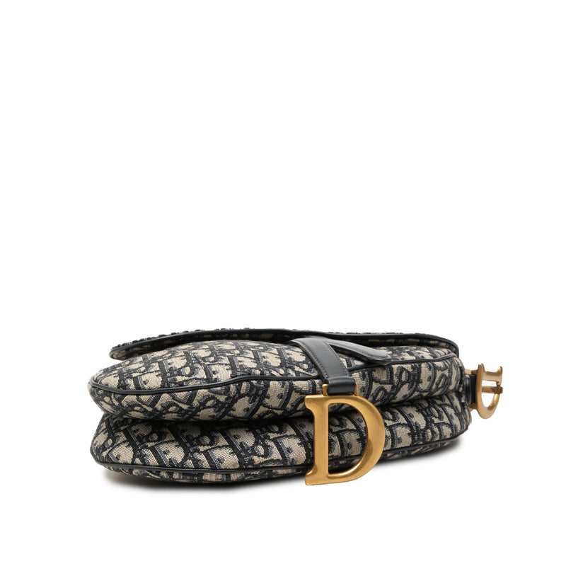 Oblique Canvas Saddle Bag - Image 3