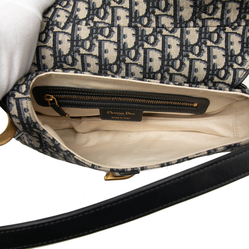 Oblique Canvas Saddle Bag - Image 4