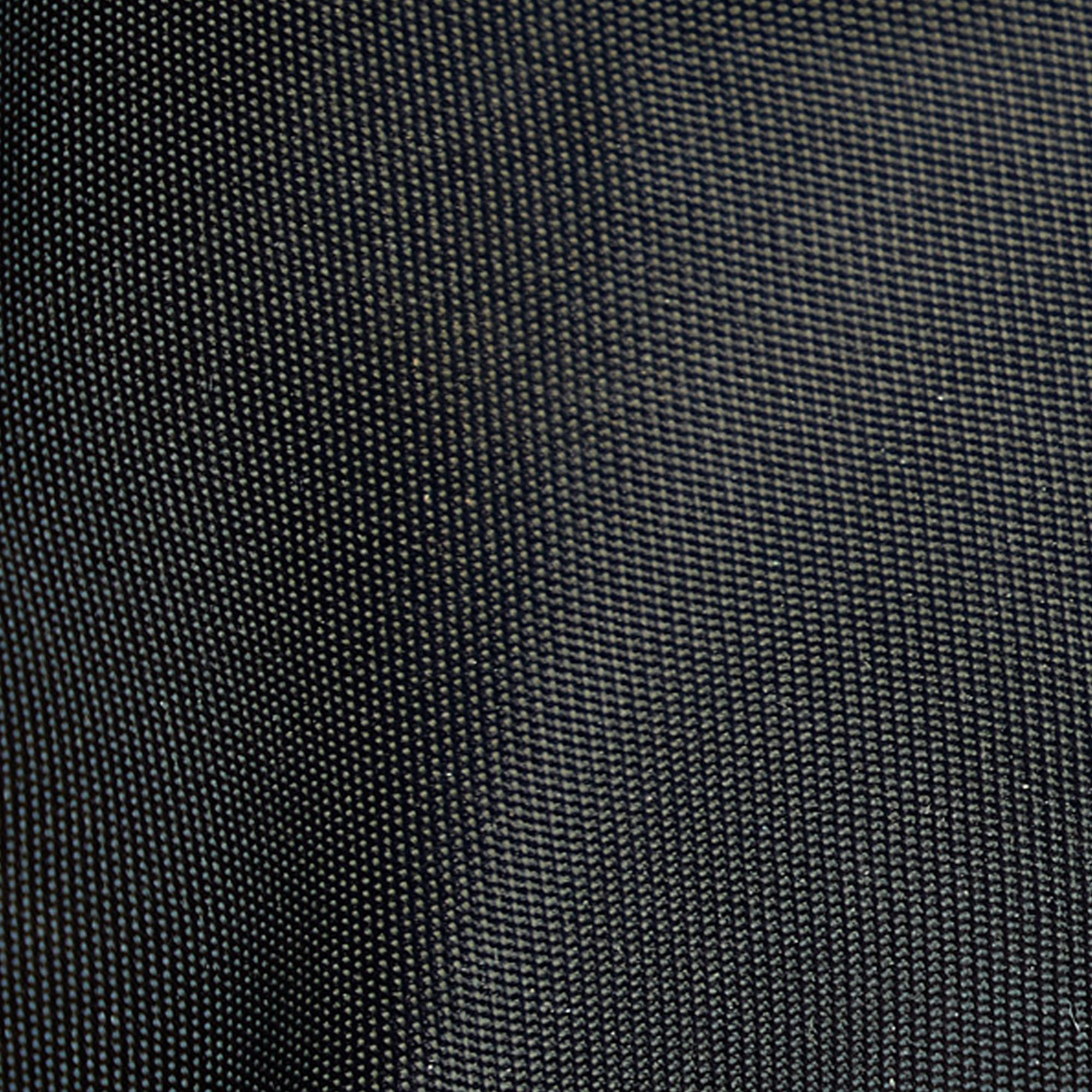 Tessuto Buckle Messenger Bag - Image 16