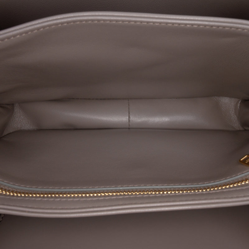 Classique Shiny Calfskin Triomphe Crossbody - Image 4