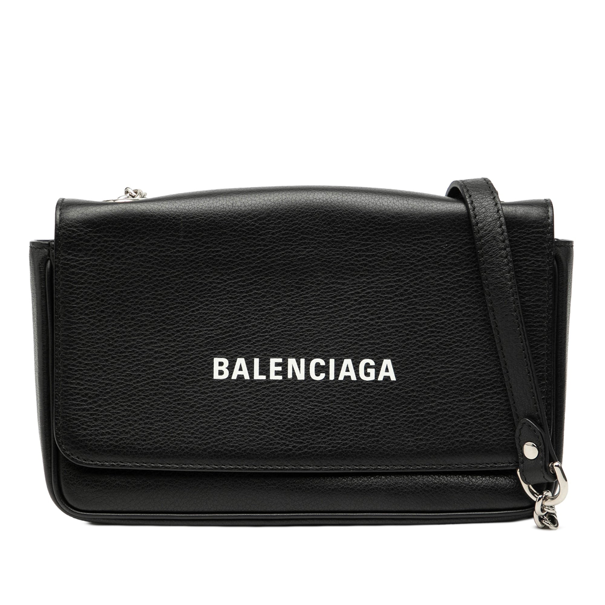 Leather Everyday Wallet on Chain - Image 1