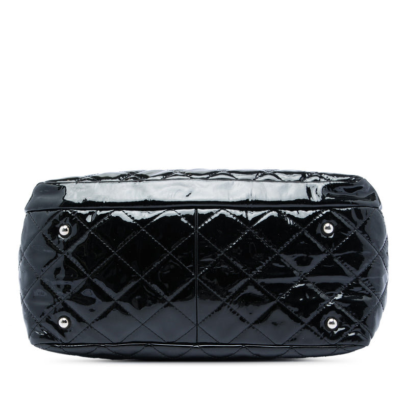 CC Quilted Patent Chic And Glitter Ligne Timeless Tote - Image 3