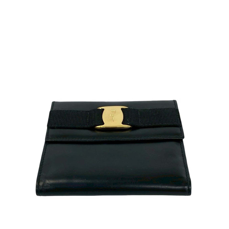 Leather Vara Trifold Wallet - Image 8