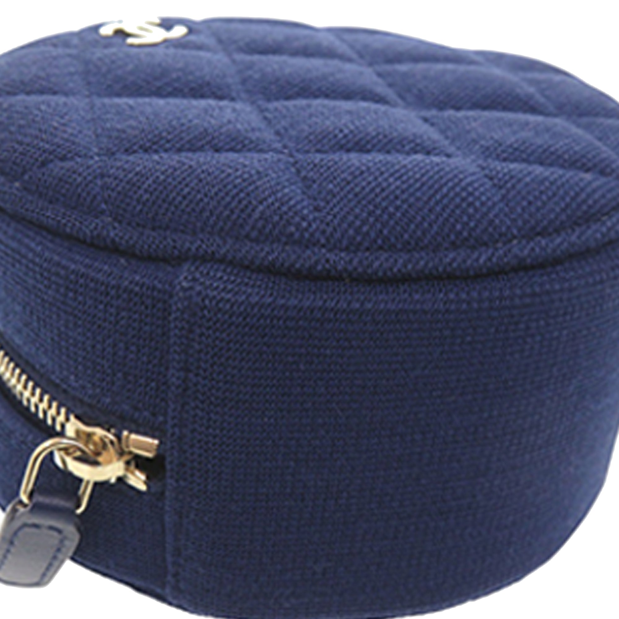 CC Quilted Jersey Round Clutch with Chain - Image 11