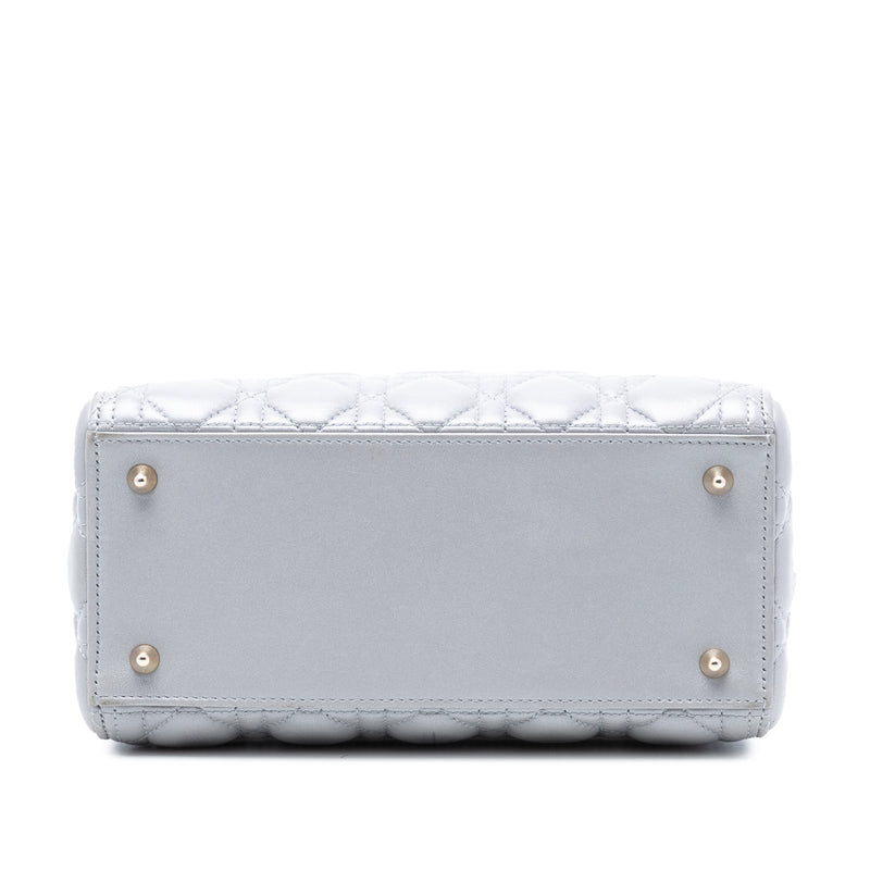 Medium Pearlescent Lambskin Cannage Lady Dior - Image 3