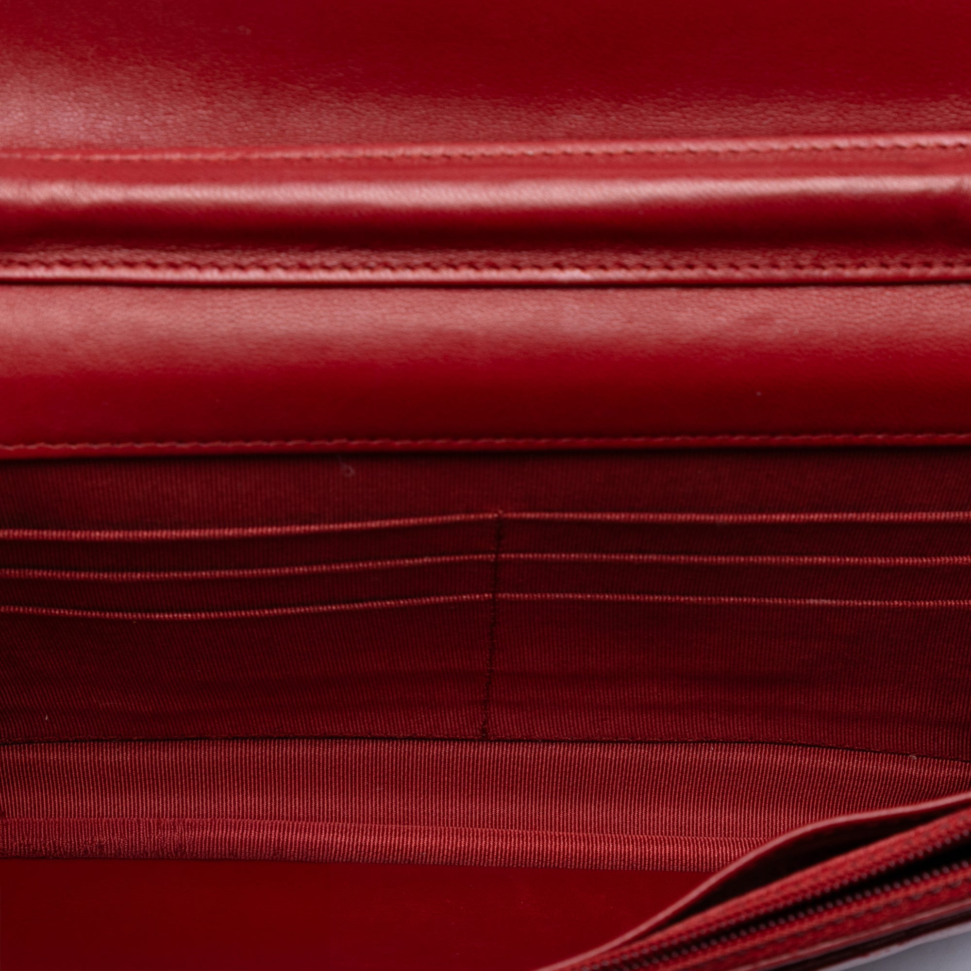 CC Quilted Lambskin Wallet on Chain - Image 4